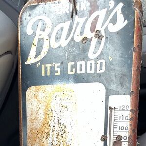VINTAGE 1950'S BARQ'S ROOT BEER METAL SIGN W/ THERMOMETER